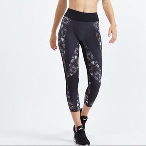 NWOT Prabul Gurung capri yoga pant